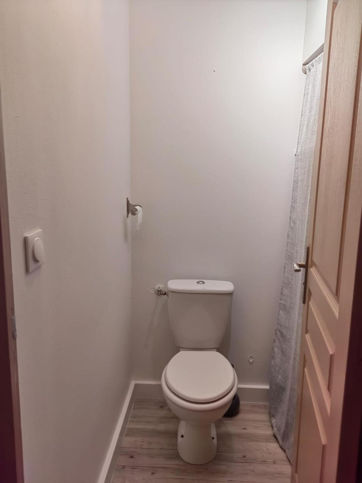 Bel Appartement Bord Du Rhone วาลองซ์ ภายนอก รูปภาพ